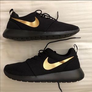 ‼️‼️‼️MENS NIKE SNEAKERS SIZE 11‼️‼️‼️